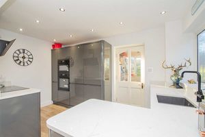 Photo 16- click for photo gallery